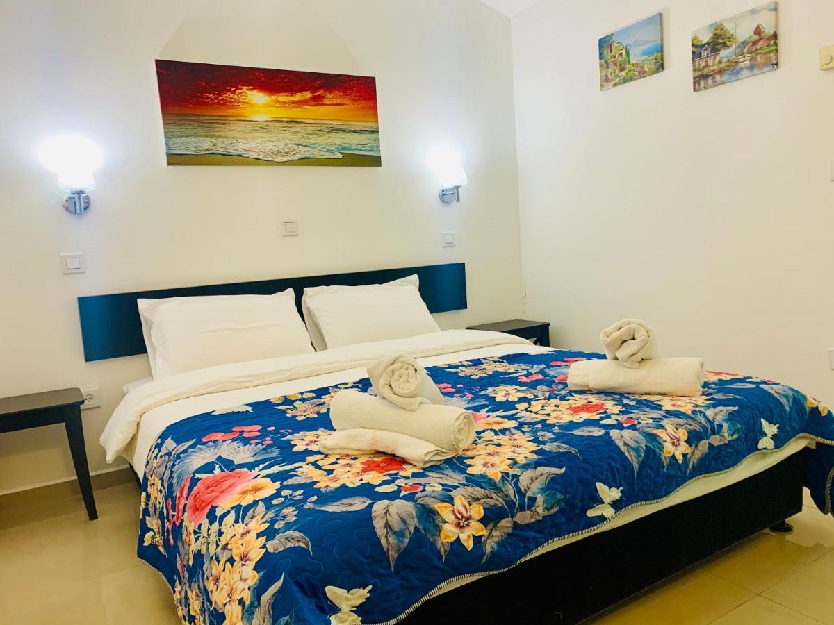 Sea Breeze Apartments Нетания Экстерьер фото