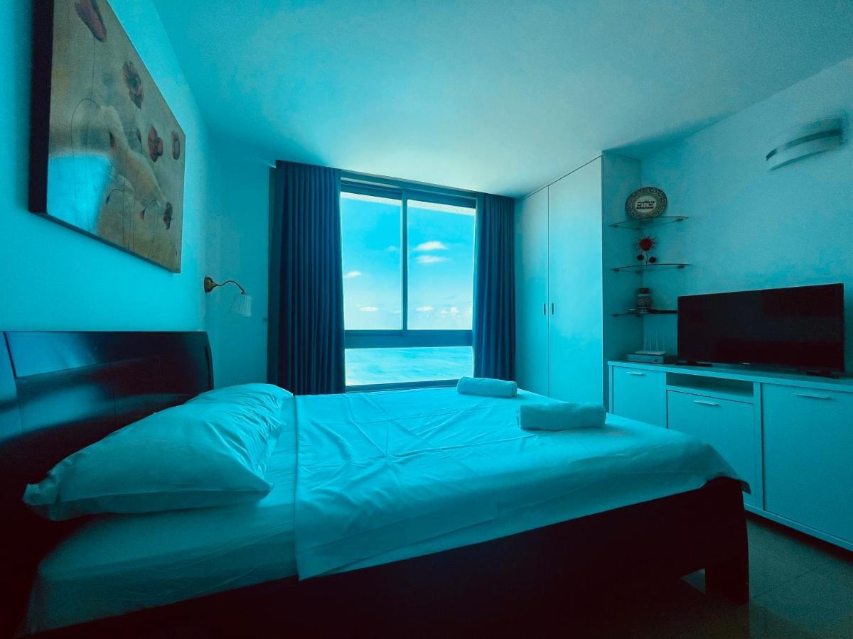 Sea Breeze Apartments Нетания Экстерьер фото